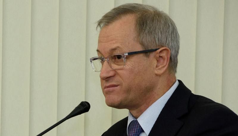 Росія збуває в окупованому Криму неякісний бензин Росія збуває в окупованому Криму неякісний бензин