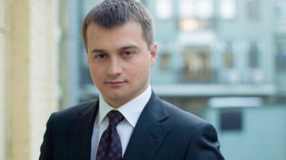 Ще один суд у справі підкупу виборців на скандальному окрузі в Чернігові закінчився нічим Ще один суд у справі підкупу виборців на скандальному окрузі в Чернігові закінчився нічим