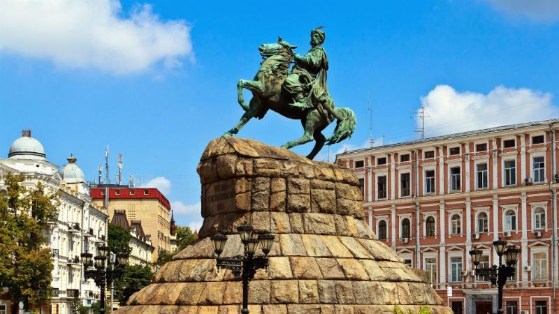 Пам'ятник Хмельницькому хотів поставити проросійський професор Пам'ятник Хмельницькому хотів поставити проросійський професор