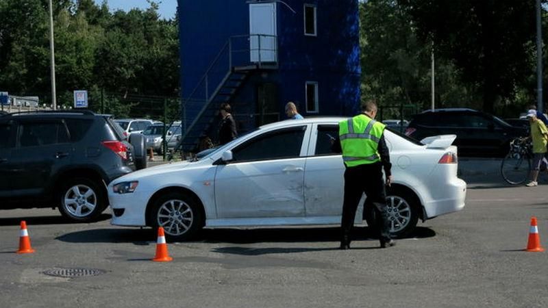 Стали известны подробности ДТП с участием патрульных и беременной