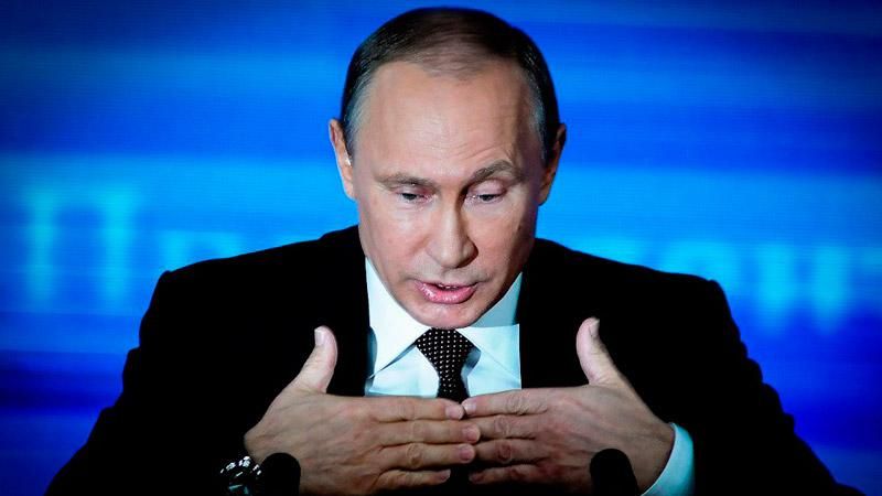 Путин созвал Совет Безопасности после разговора с Порошенко