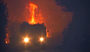 Сотни туристов убежали из горящей Хорватии