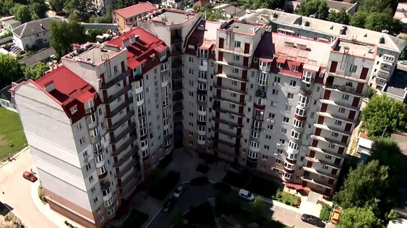Украинцы массово утепляют многоэтажные дома