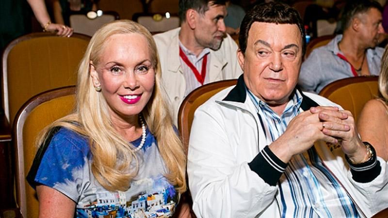 Дружина Кобзона шокована п'яницями в Ялті Дружина Кобзона шокована п'яницями в Ялті