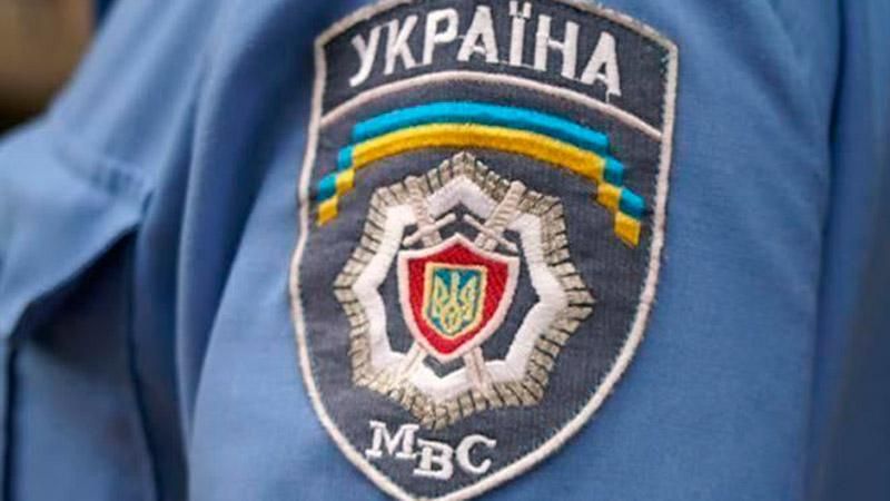 Небезпечні злочинці вирвались на волю під Хмельницьким Небезпечні злочинці вирвались на волю під Хмельницьким