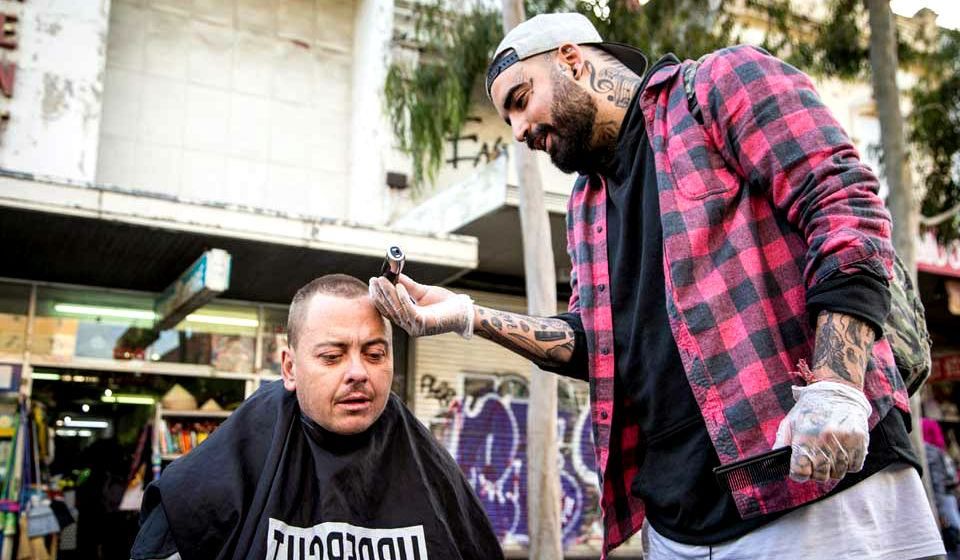 Другий шанс: перукар руйнує стереотипи про бездомних