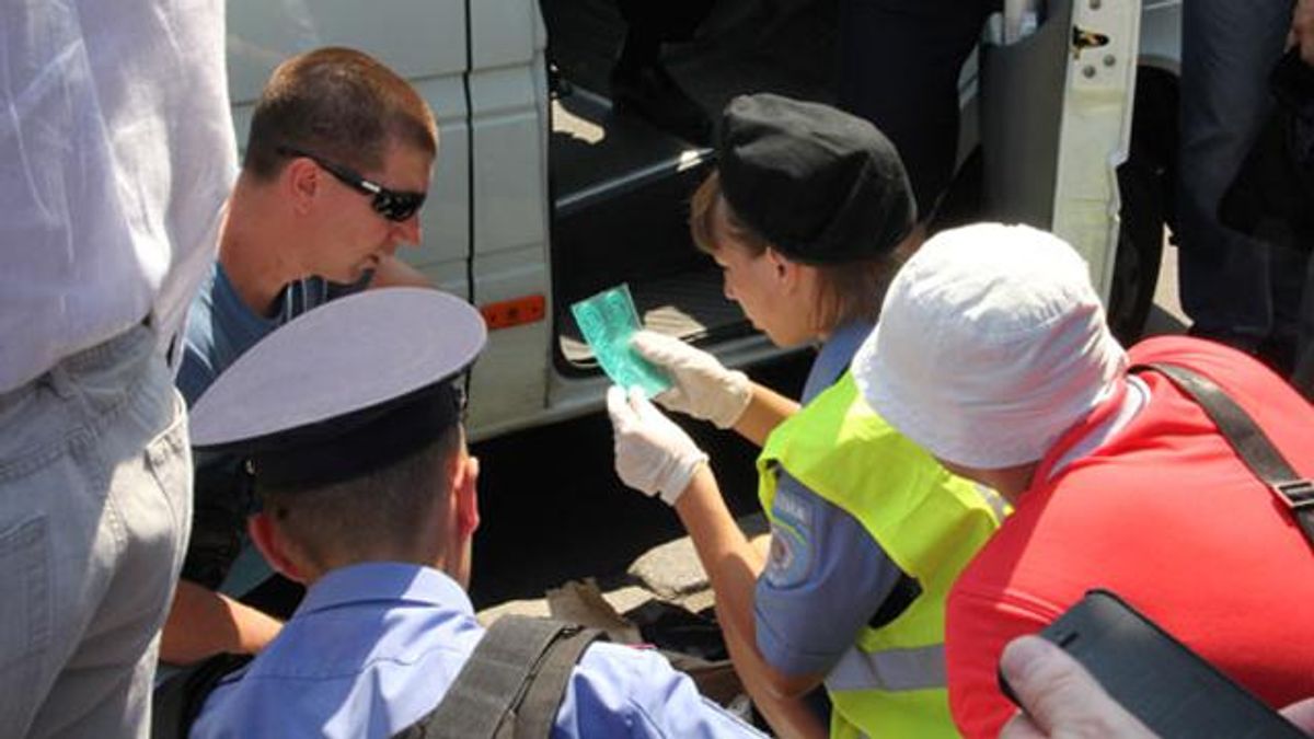 Чернігівська міліція відправила фальшиві печатки з 205-го округу на експертизу Чернігівська міліція відправила фальшиві печатки з 205-го округу на експертизу