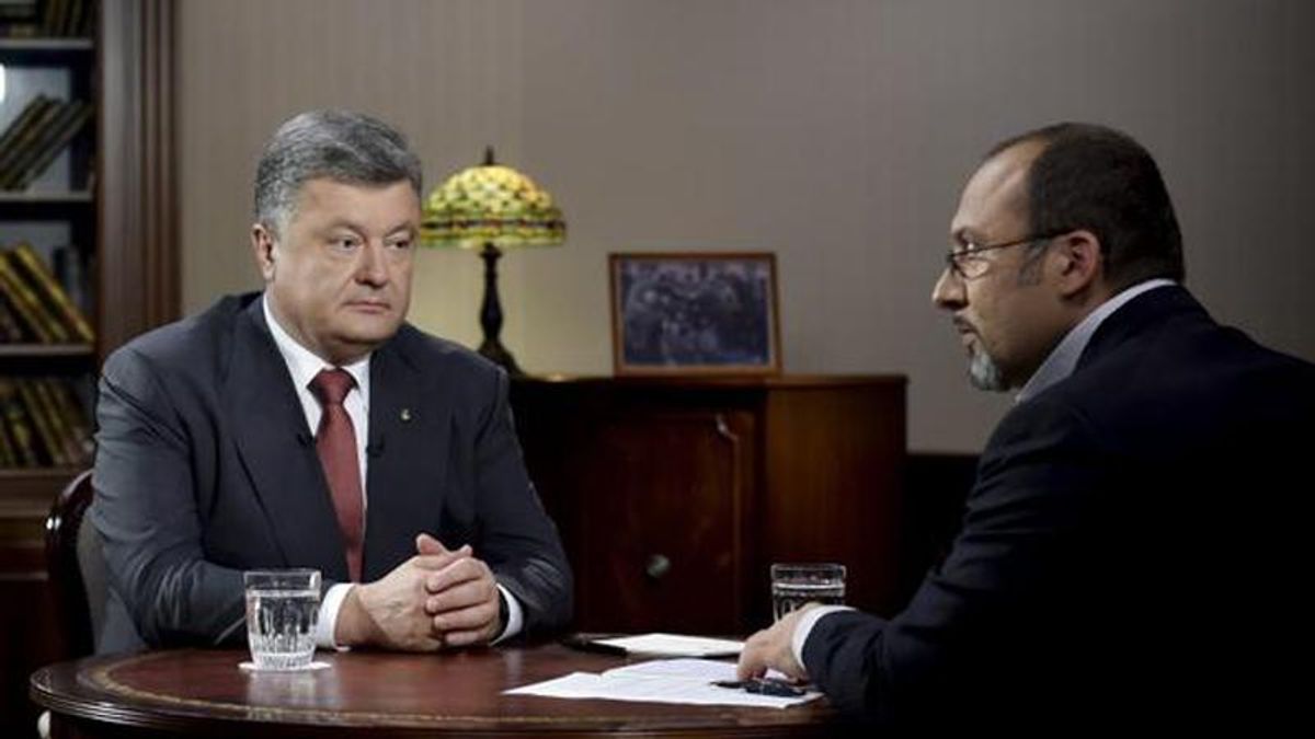 Порошенко побачив повернення України у часи Януковича Порошенко побачив повернення України у часи Януковича