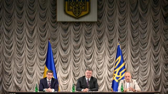 Порошенко похвалився першими успіхами Туки на Луганщині Порошенко похвалився першими успіхами Туки на Луганщині
