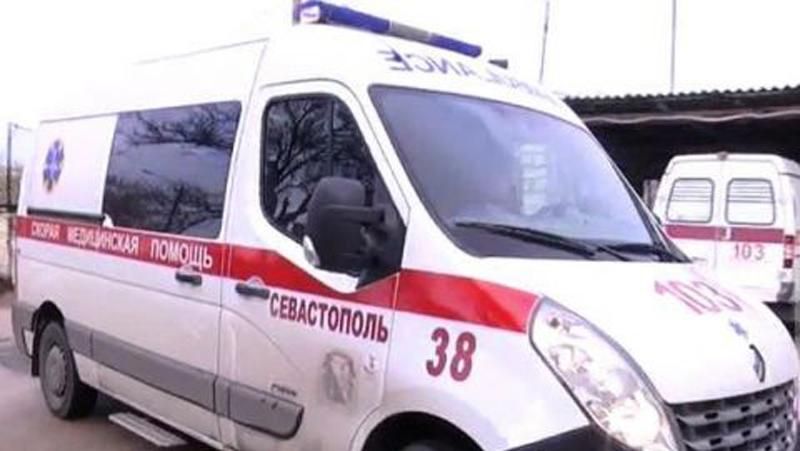 Півсотні підлітків з Петербурга попали в лікарню після прибуття у Крим