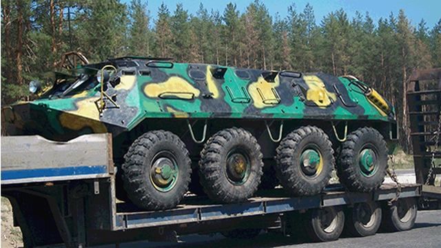 Незвичне замовлення: буковинцю везли БТР з Донбасу