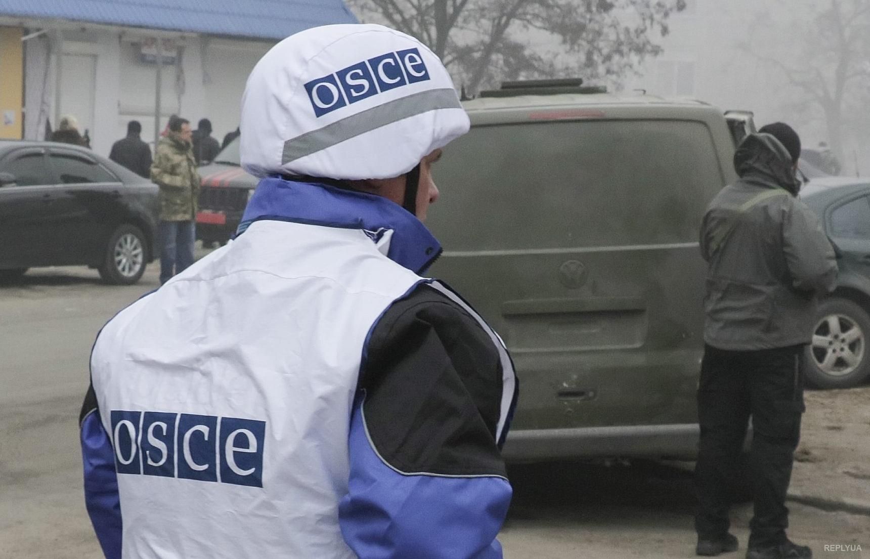 Представники ОБСЄ ховались в окопах від обстрілів терористів