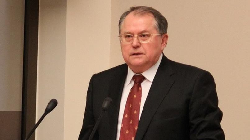 Главу Конституционного суда Баулина прооперировали. Он в тяжелом состоянии Главу Конституционного суда Баулина прооперировали. Он в тяжелом состоянии