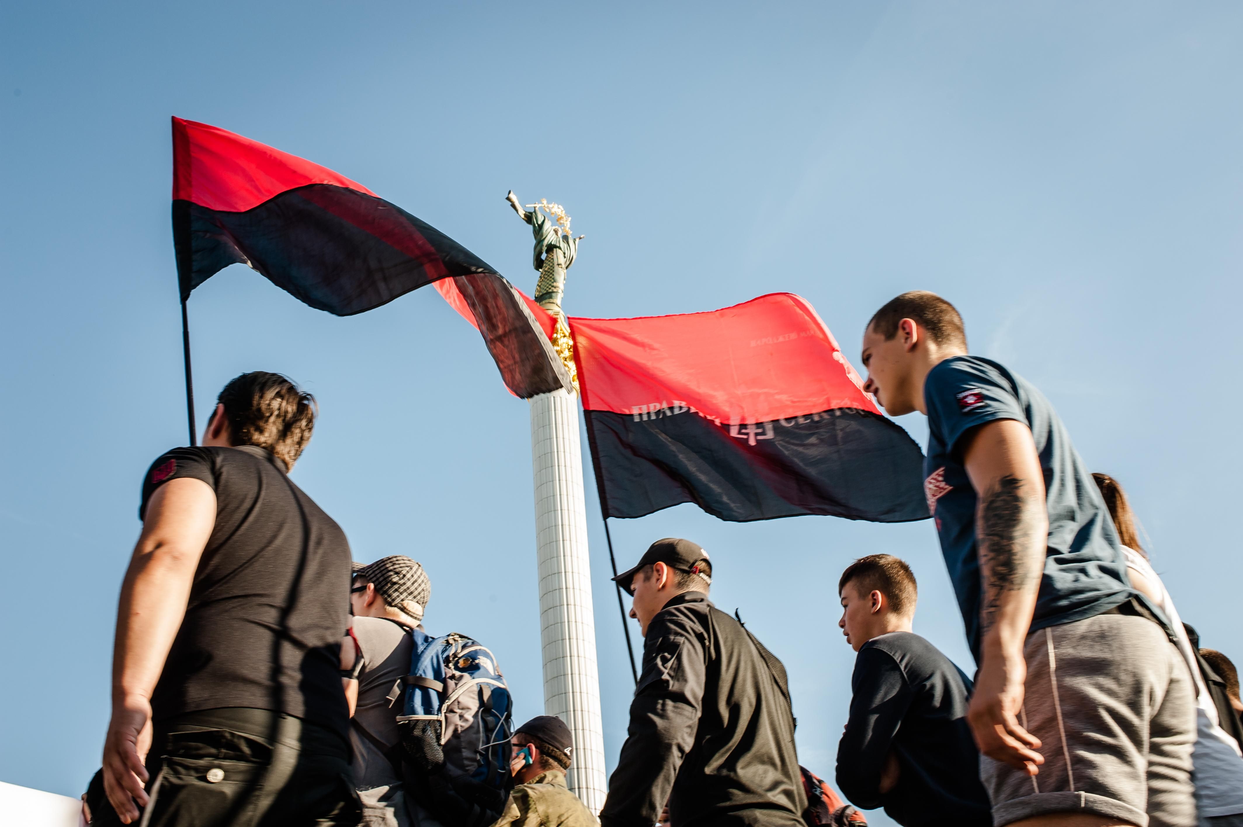 "Правый сектор" физически не угрожает Порошенко, — американские эксперты "Правый сектор" физически не угрожает Порошенко, — американские эксперты