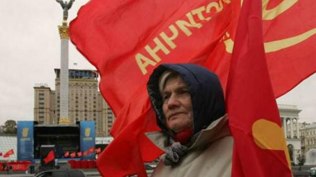 Комуністи у Дніпропетровську почали маскуватись