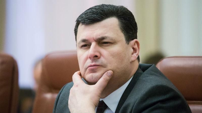 Министр против Кабмина: удастся ли Квиташвили победить Яценюка