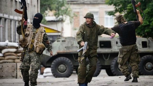 Боевики снова взялись за танки и "Грады": наиболее горячо в направлении Донецка