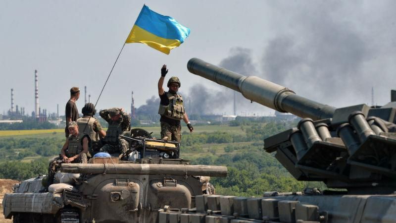 Передова, де не пахне перемир'ям: нелюдські умови життя і постійна загроза смерті Передова, де не пахне перемир'ям: нелюдські умови життя і постійна загроза смерті