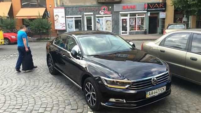 Москаля поймали "на зебре" в Ужгороде Москаля поймали "на зебре" в Ужгороде