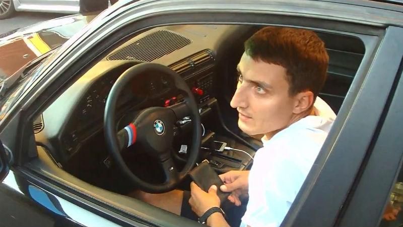 Патрульные задержали водителя с флагом России в машине