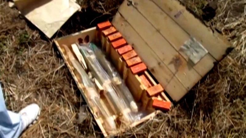 Тайник с реактивными ракетами разоблачили в Запорожье Тайник с реактивными ракетами разоблачили в Запорожье