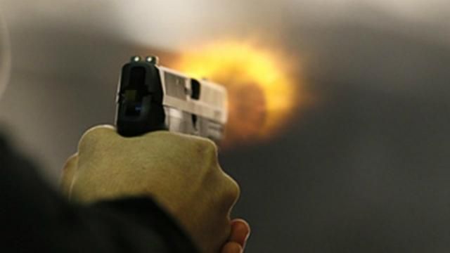 В’язень-утікач влаштував стрілянину на Хмельниччині В’язень-утікач влаштував стрілянину на Хмельниччині