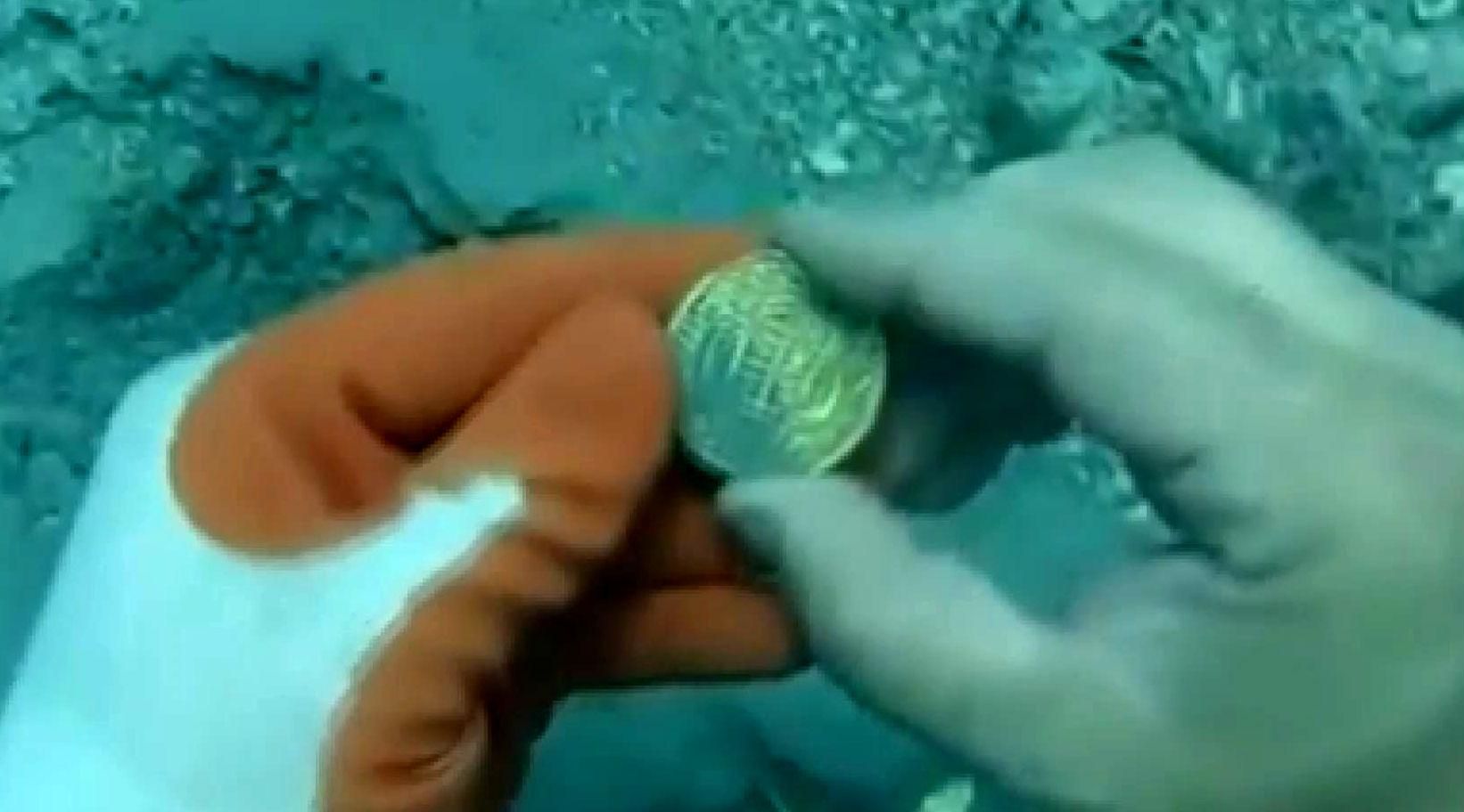Миллион долларов золотом нашли в водах США