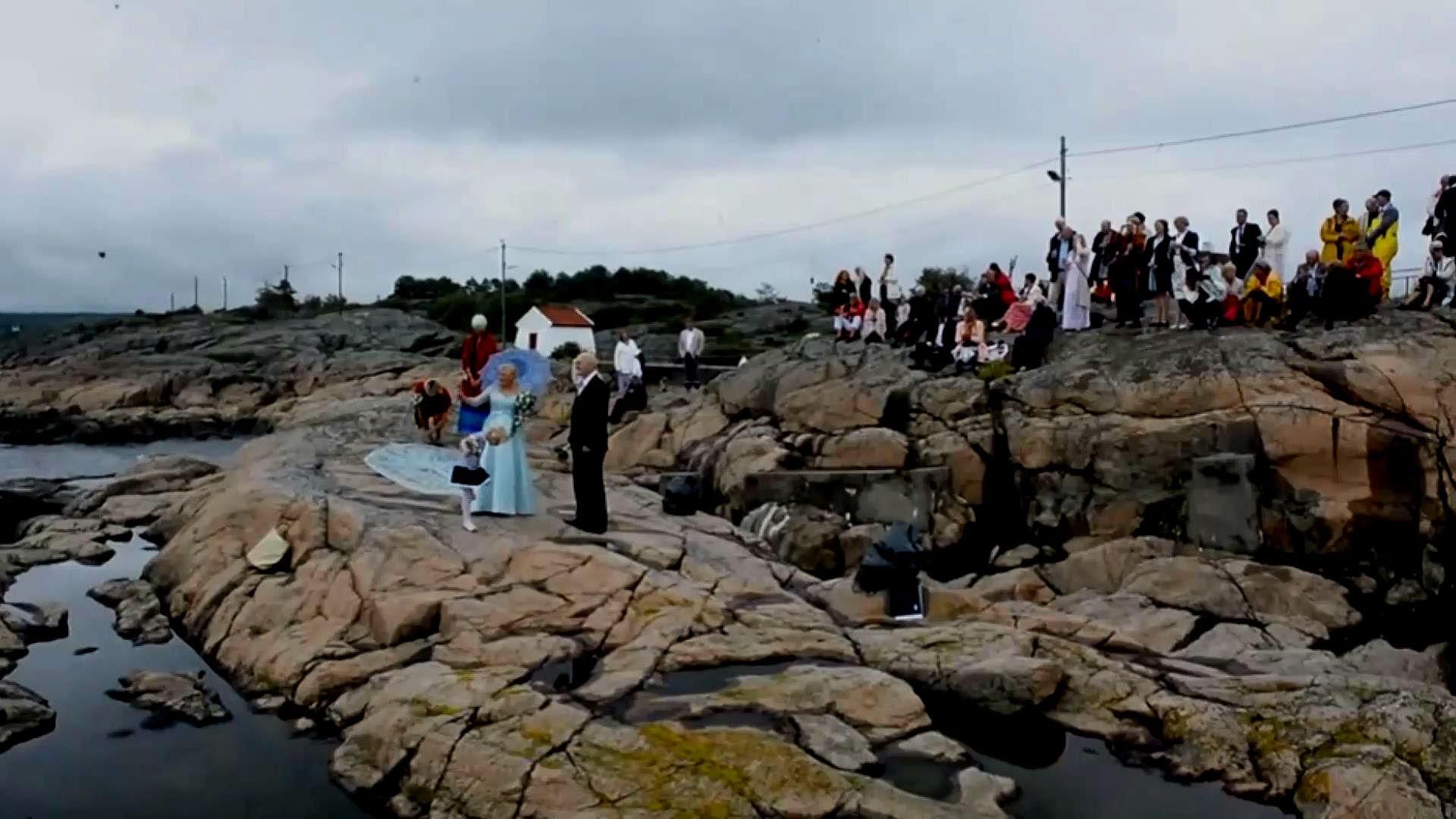 Удивительная история любви: дедушка-норвежец плыл на свадьбу через море