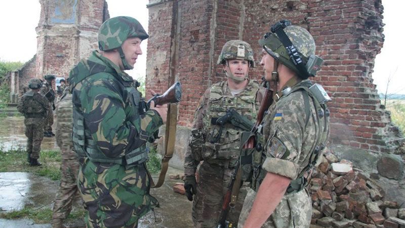 Неожиданный поворот: украинские военные учат американцев