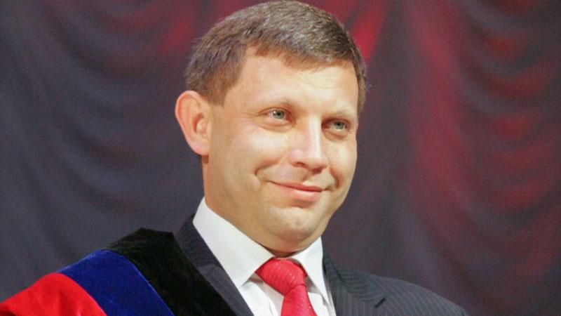 Шикарный кортеж террориста Захарченко сняли на видео Шикарный кортеж террориста Захарченко сняли на видео