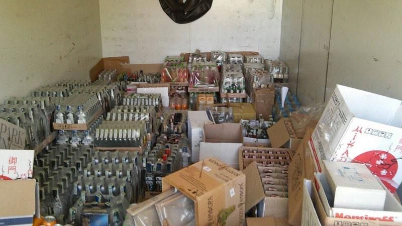 Радник Порошенка розповів про колосальні масштаби контрабанди в зоні АТО Радник Порошенка розповів про колосальні масштаби контрабанди в зоні АТО