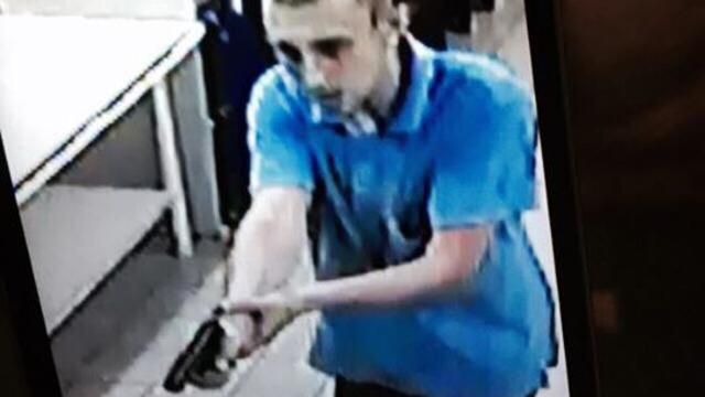 З'явилось фото харківського нічного "стрільця" З'явилось фото харківського нічного "стрільця"