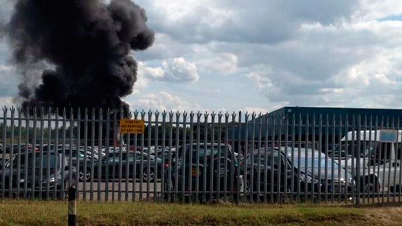 Літак розбився у Британії Літак розбився у Британії