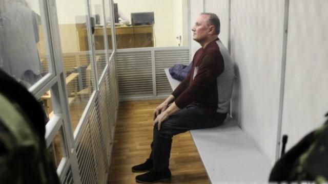 Ефремову еще на два месяца продлили меру пресечения Ефремову еще на два месяца продлили меру пресечения