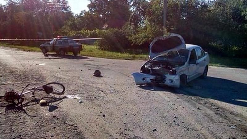 Пьяный водитель влетел машиной в столб, другой автомобиль, и убил женщину