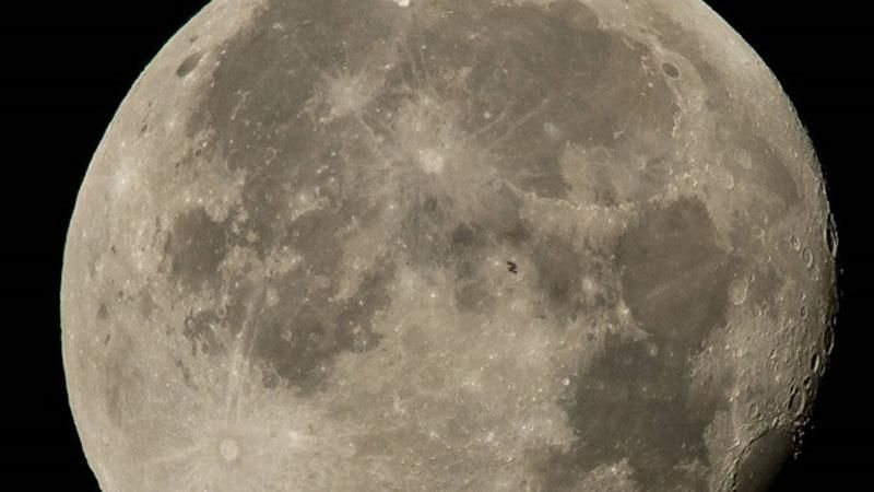 NASA опубликовало редкое фото из космоса NASA опубликовало редкое фото из космоса