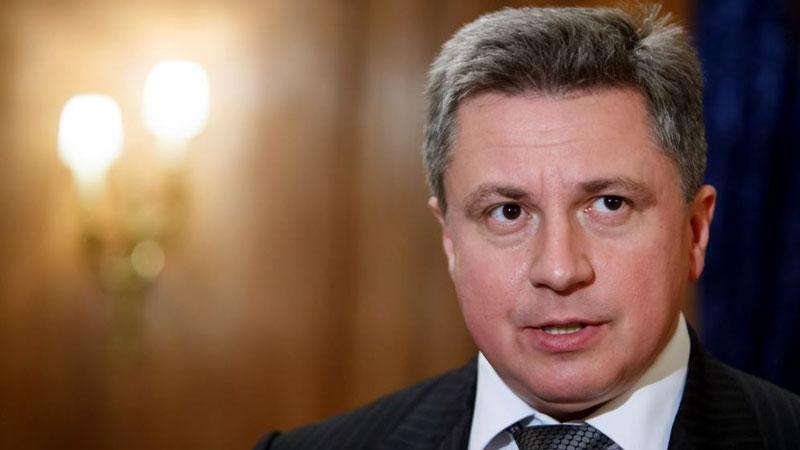 Печерский суд добрался до имущества Азарова-младшего