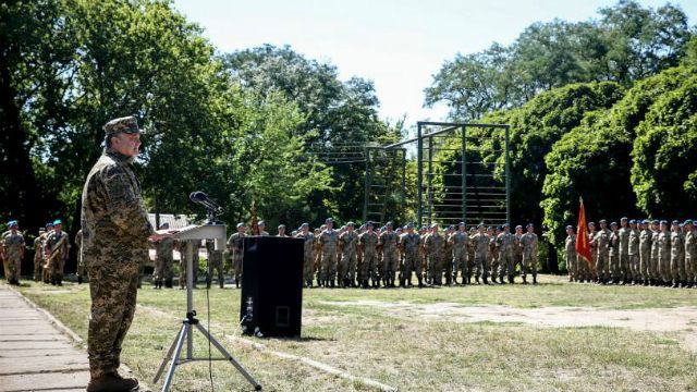 У Порошенка підрахували, скільки російських солдатів окупували його країну У Порошенка підрахували, скільки російських солдатів окупували його країну