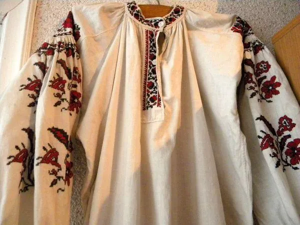 Особливості київських вишиванок Особливості київських вишиванок