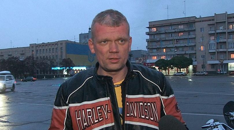 Швайке кроме мотоцикла подарили еще Bentley и велосипед Швайке кроме мотоцикла подарили еще Bentley и велосипед