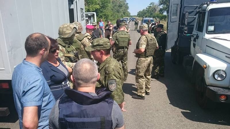Україні вдалось вивезти з "ДНР" кілька десятків в'язнів