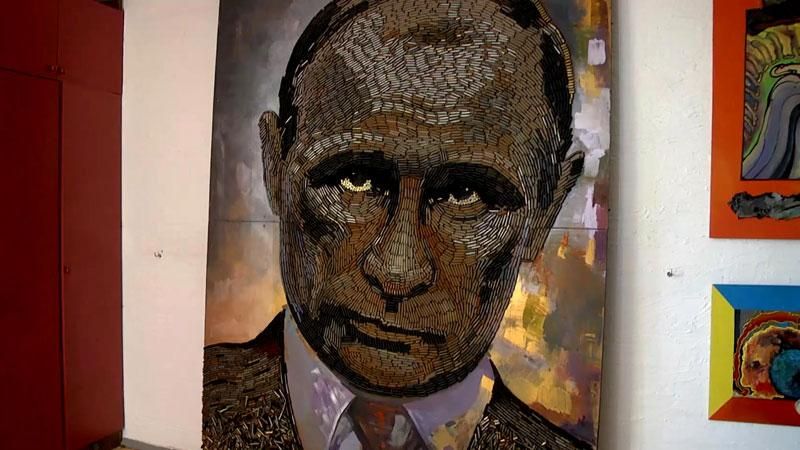 Портрет Путіна з гільз покажуть у галереях світу