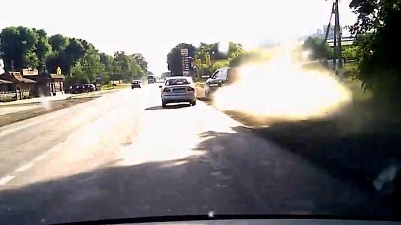 Водія-вбивцю сім’ї на Хмельниччині залишили за ґратами Водія-вбивцю сім’ї на Хмельниччині залишили за ґратами