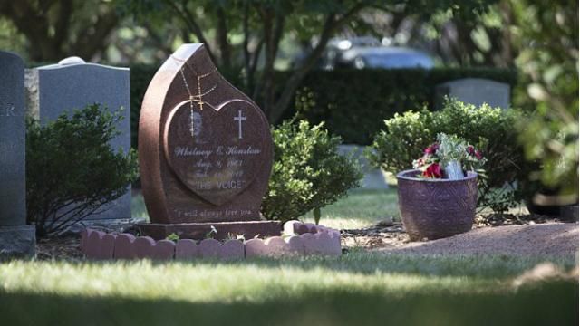 З’явилися останні шокуючі фото доньки Вітні Х'юстон З’явилися останні шокуючі фото доньки Вітні Х'юстон