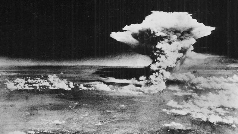 Жахіття минулого: архіви з бомбардування Хіросіми та Нагасакі (18+)
