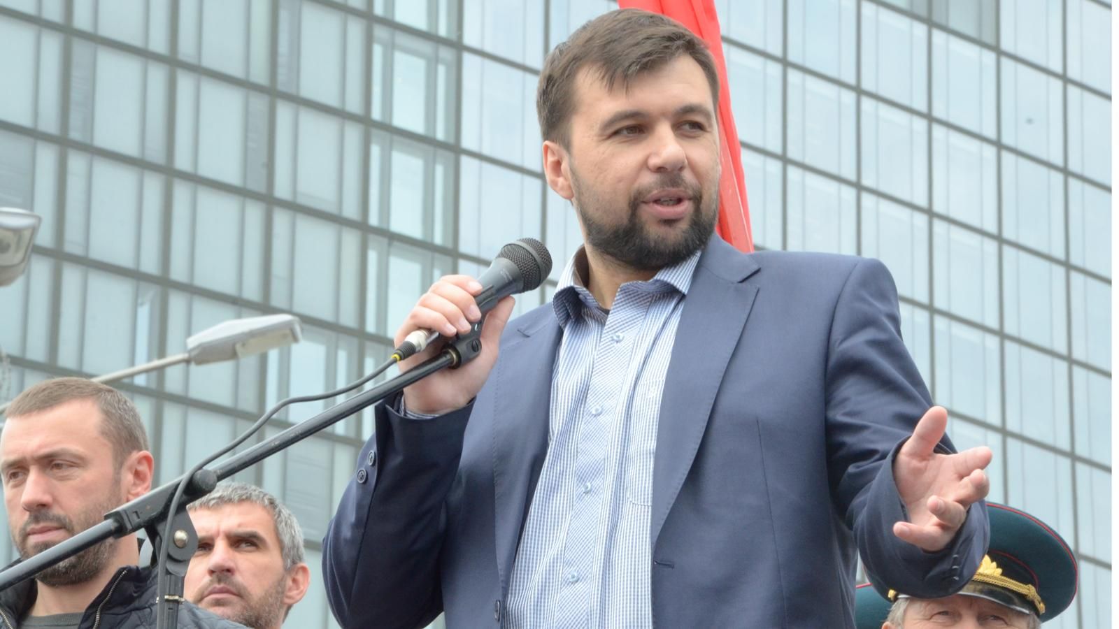 Бойовикам закон про місцеві вибори "не писаний" Бойовикам закон про місцеві вибори "не писаний"