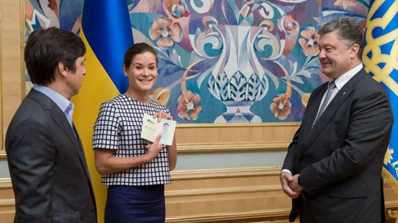 В Кремле не видели заявления Гайдар об отказе от гражданства России В Кремле не видели заявления Гайдар об отказе от гражданства России