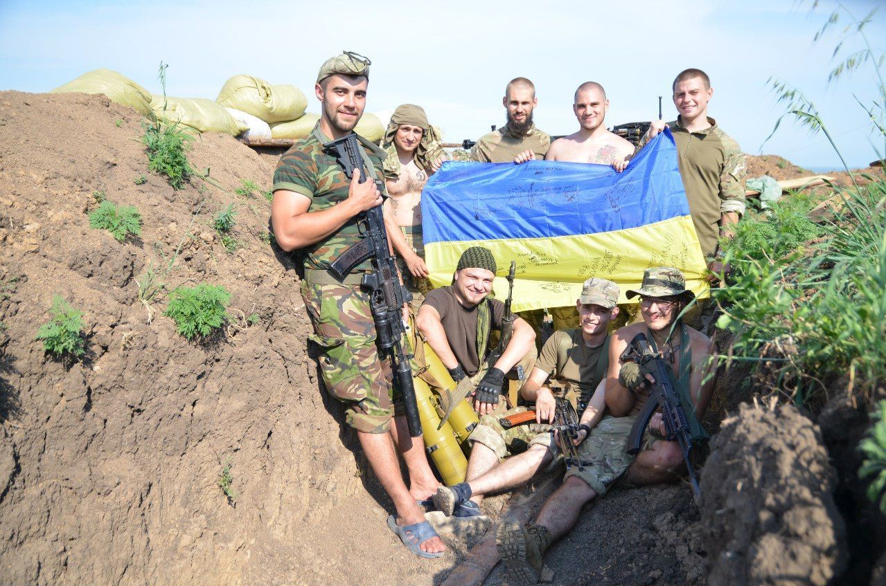 Здадуть — не здадуть: пристрасті навколо Широкиного очима маріупольців Здадуть — не здадуть: пристрасті навколо Широкиного очима маріупольців