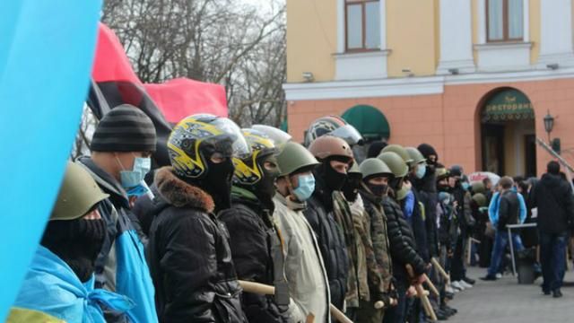 "Правый сектор" предупреждает о провокациях в Одессе