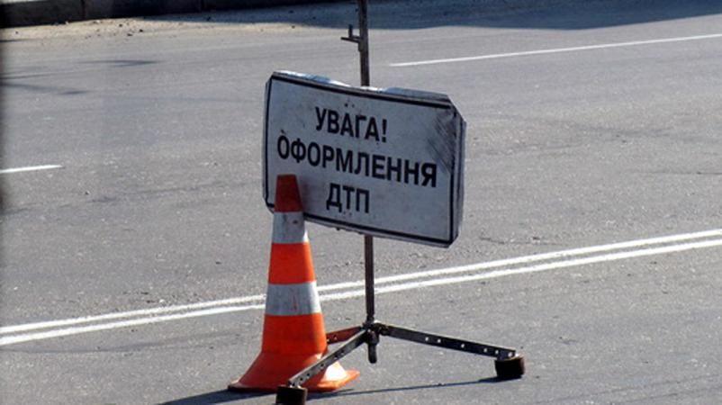 Ребенок попал под колеса машины военного в Донецкой области Ребенок попал под колеса машины военного в Донецкой области